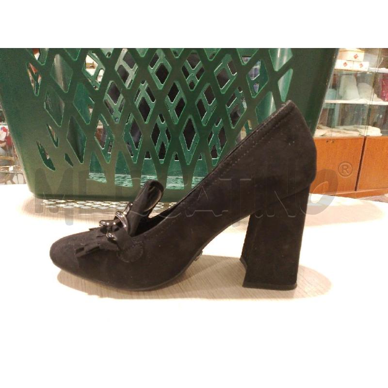 SCARPE DONNA PRIMADONNA NERE FRANGETTE N 38 | Mercatino dell'Usato San giovanni teatino 1