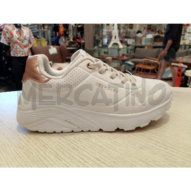 SCARPE DONNA SKECHERS BIANCHE N 35 | Mercatino dell'Usato San giovanni teatino 1