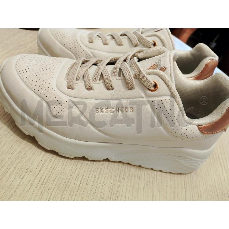 SCARPE DONNA SKECHERS BIANCHE N 35 | Mercatino dell'Usato San giovanni teatino 3