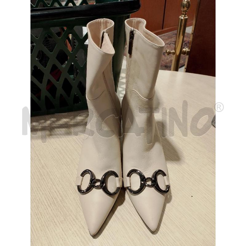 SCARPE DONNA STIVALETTI CIMADAMORE BEIGE N 40 | Mercatino dell'Usato San giovanni teatino 2
