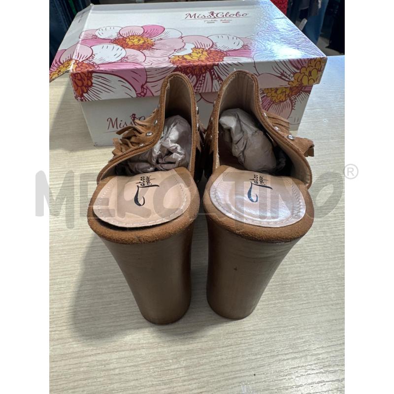 SCARPE DONNA TATOO MARRONI SCAMOSCIATE FRANGE  | Mercatino dell'Usato San giovanni teatino 3