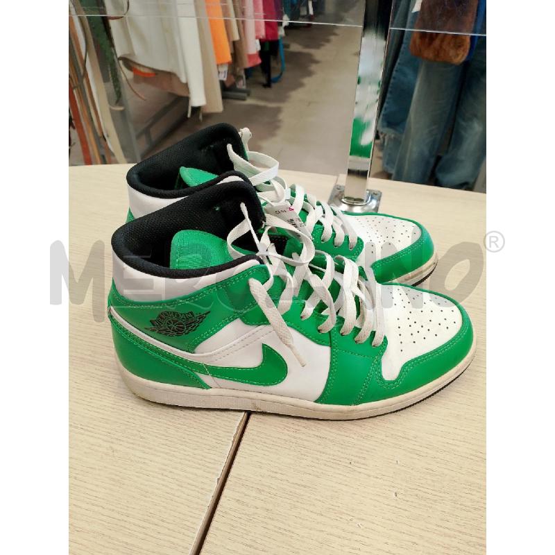 SCARPE UOMO AIR JORDAN BIANCHE VERDI TG 42 | Mercatino dell'Usato San giovanni teatino 1