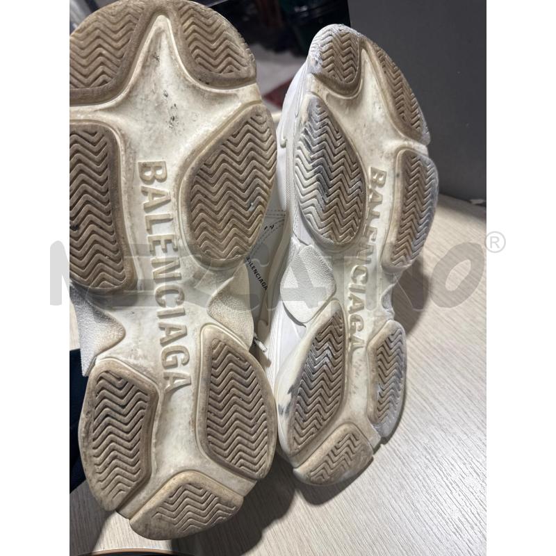 SCARPE UOMO BALENCIAGA TRIPLE S BIANCA E NERA TG42 | Mercatino dell'Usato San giovanni teatino 5