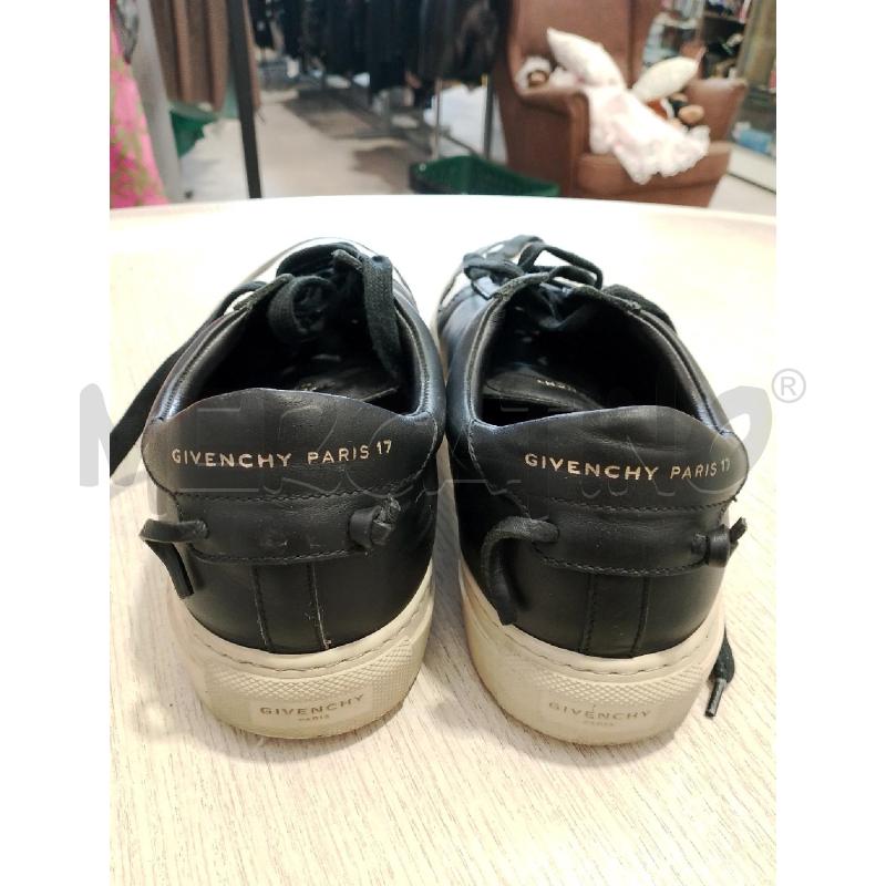 SCARPE UOMO GIVENCHY NERE BIANCHE  | Mercatino dell'Usato San giovanni teatino 3