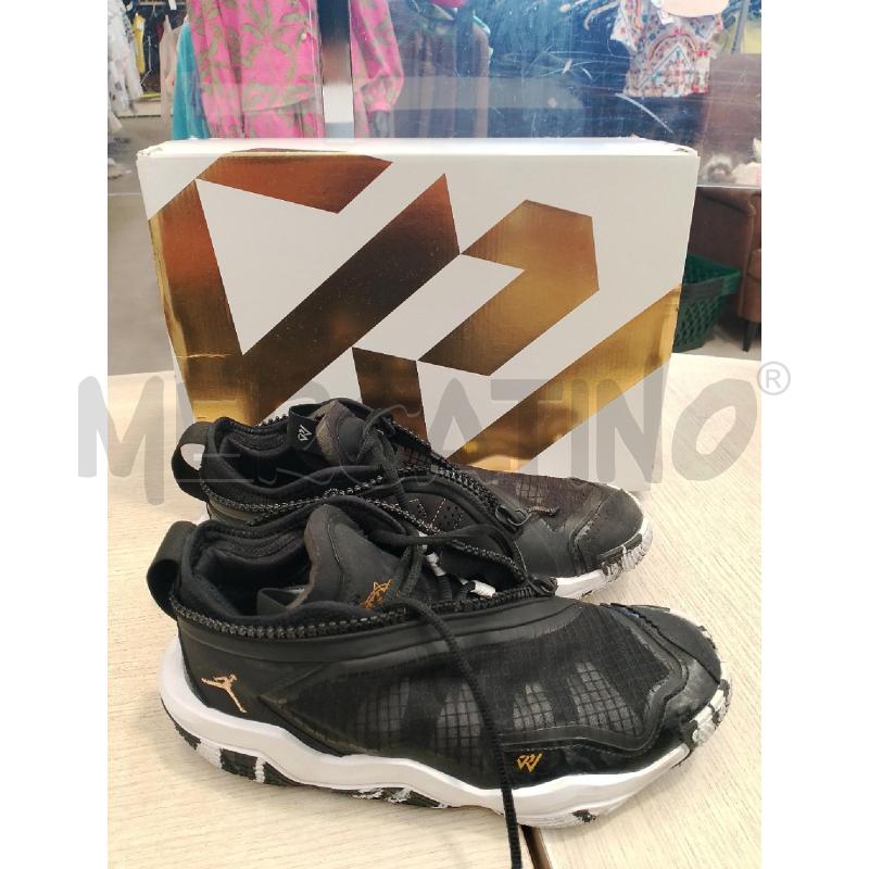 SCARPE UOMO JORDAN BIANCHE NERE ZIP  | Mercatino dell'Usato San giovanni teatino 1