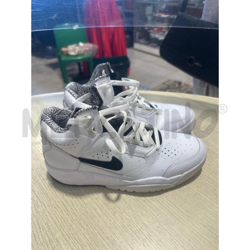 SCARPE UOMO NIKE BIANCHE TG 41 | Mercatino dell'Usato San giovanni teatino 1