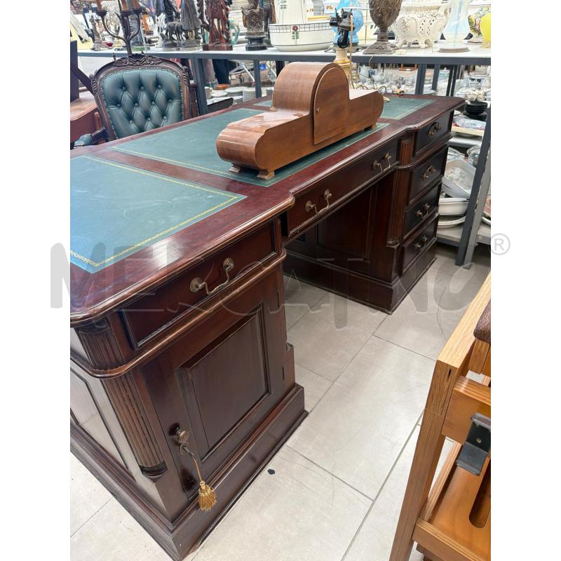 SCRITTOIO STILE INGLESE CASSETTI ANTE  | Mercatino dell'Usato San giovanni teatino 2
