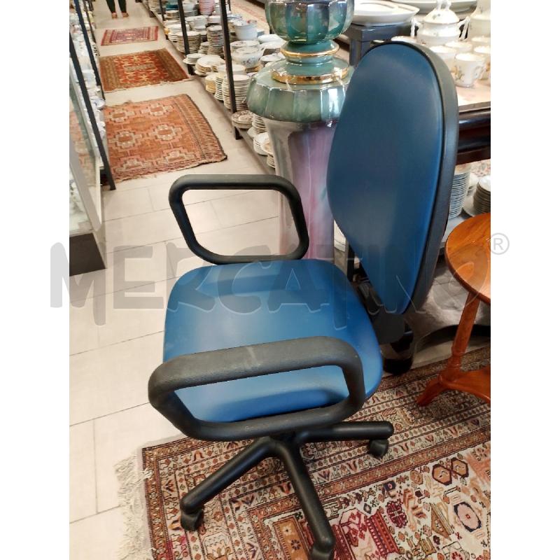 SEDIA BLU ROTELLE | Mercatino dell'Usato San giovanni teatino 2