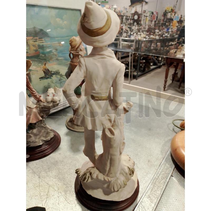 STATUA CAPODIMONTE DONNA VESTITA BIANCA | Mercatino dell'Usato San giovanni teatino 3