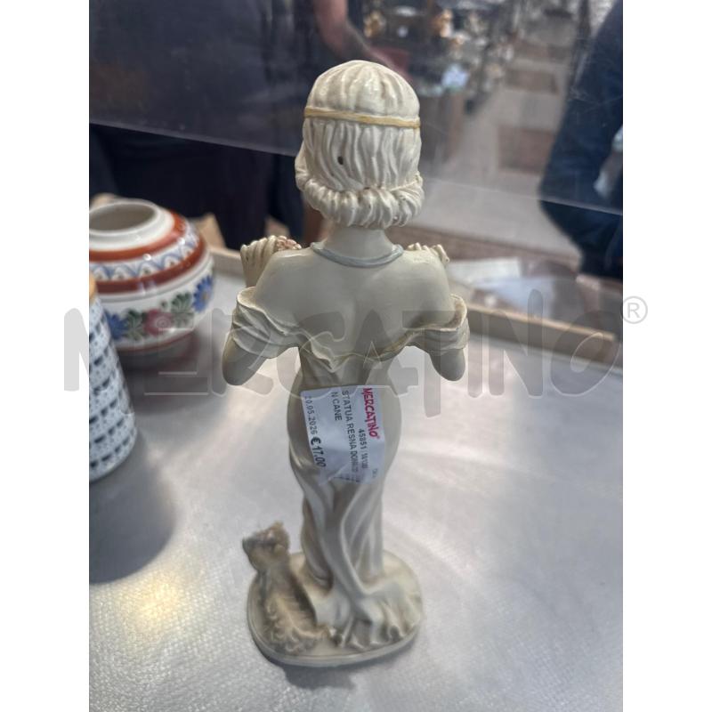 STATUA RESNA DONNA CON CANE | Mercatino dell'Usato San giovanni teatino 2