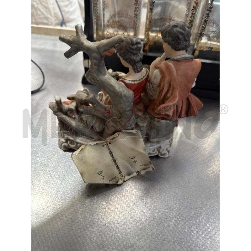 STATUETTA CAPODIMONTE FIORI  22X16CM | Mercatino dell'Usato San giovanni teatino 2
