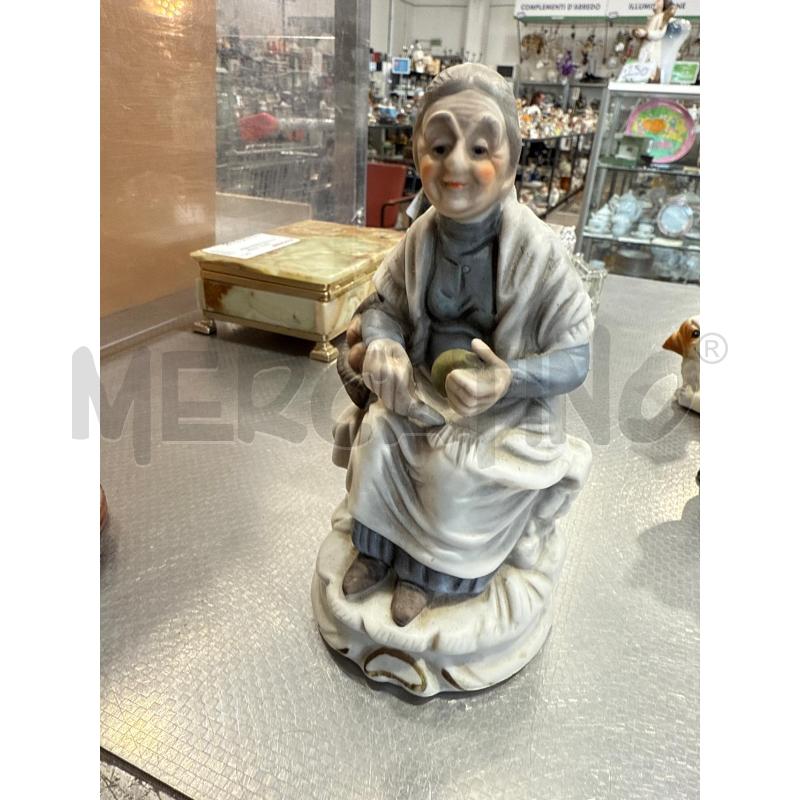 STATUETTA CAPODIMONTE SIGNORA | Mercatino dell'Usato San giovanni teatino 1