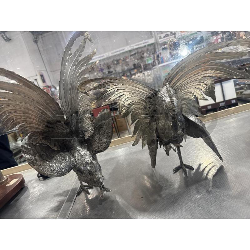 STATUETTA GALLI COPPIA COMBATTIMENTO METALLO | Mercatino dell'Usato San giovanni teatino 1