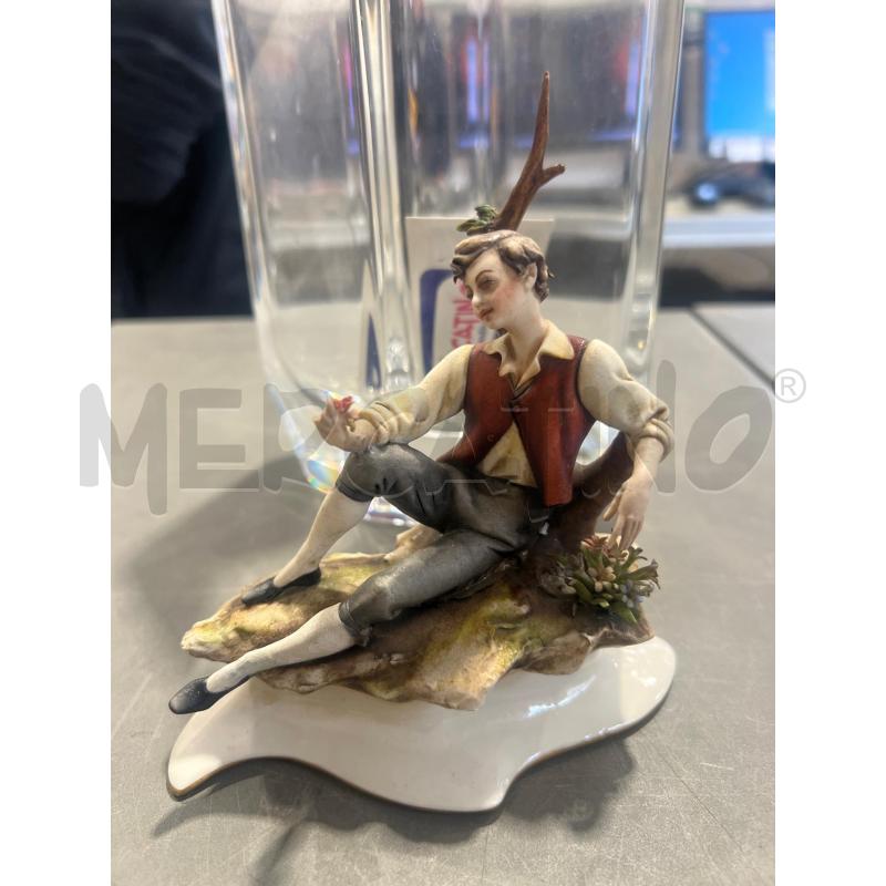 STATUINA CAPODIMONTE I.P.A. H.14CM  PRESENTA DIFETTI | Mercatino dell'Usato San giovanni teatino 1