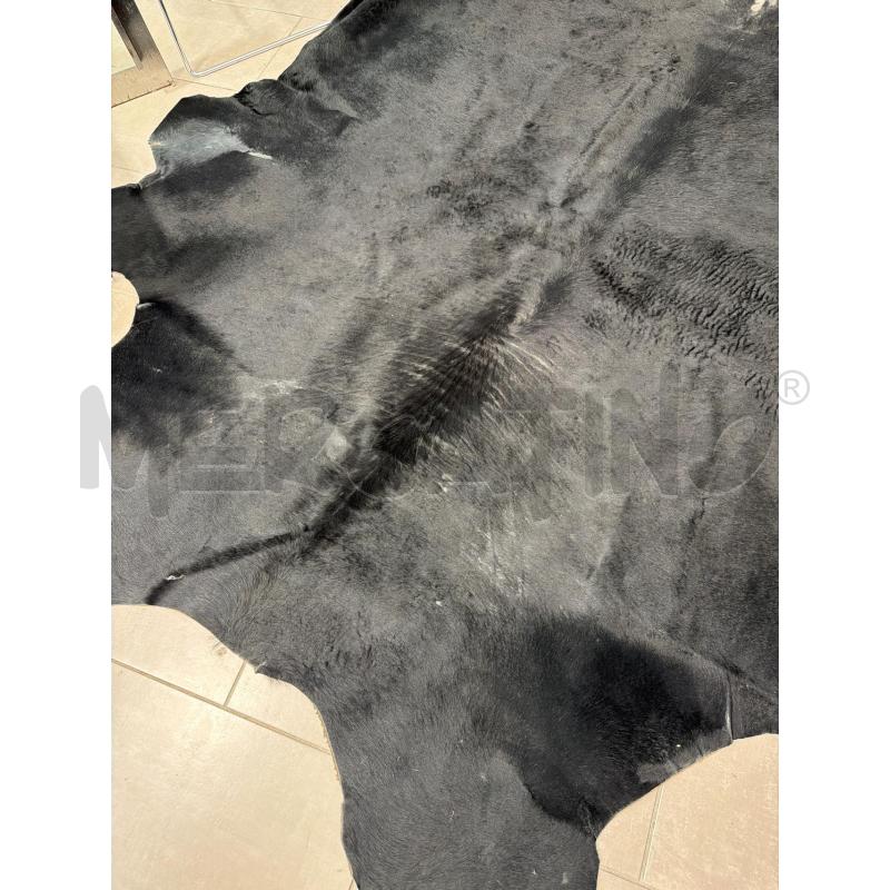 TAPPETO MUCCA NERO | Mercatino dell'Usato San giovanni teatino 1