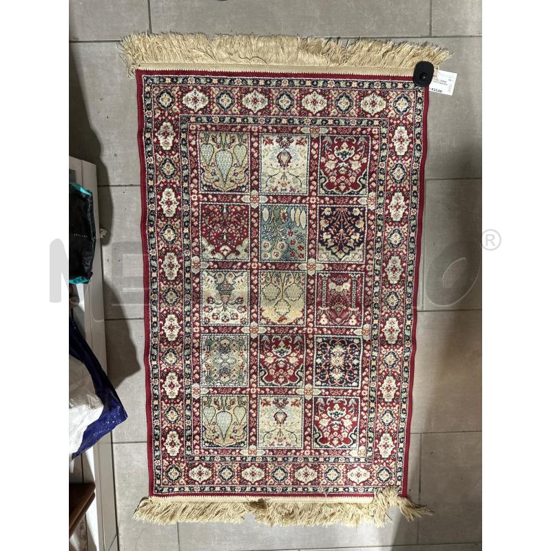 TAPPETO ORIENTALE ROSSO | Mercatino dell'Usato San giovanni teatino 1