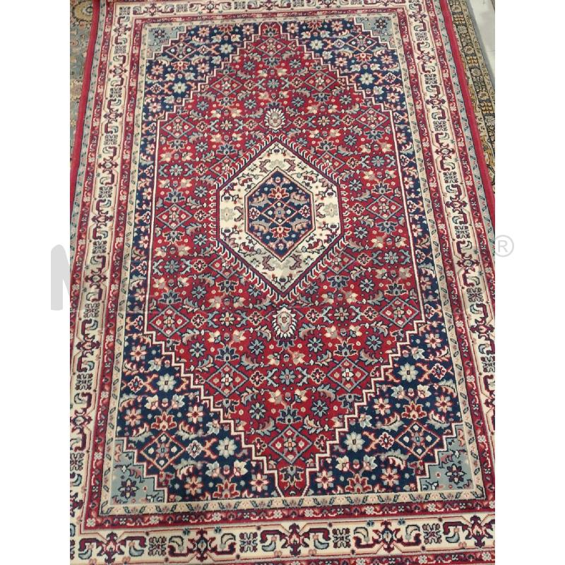 TAPPETO ORIENTALE ROSSO BIANCO | Mercatino dell'Usato San giovanni teatino 1