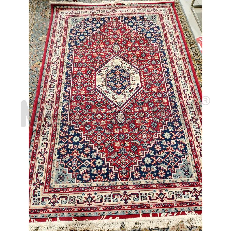 TAPPETO ORIENTALE ROSSO BIANCO | Mercatino dell'Usato San giovanni teatino 2