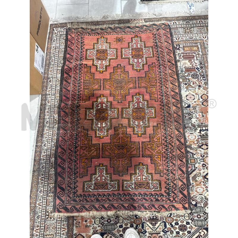 TAPPETO ORIENTALE ROSSO E NERO | Mercatino dell'Usato San giovanni teatino 1