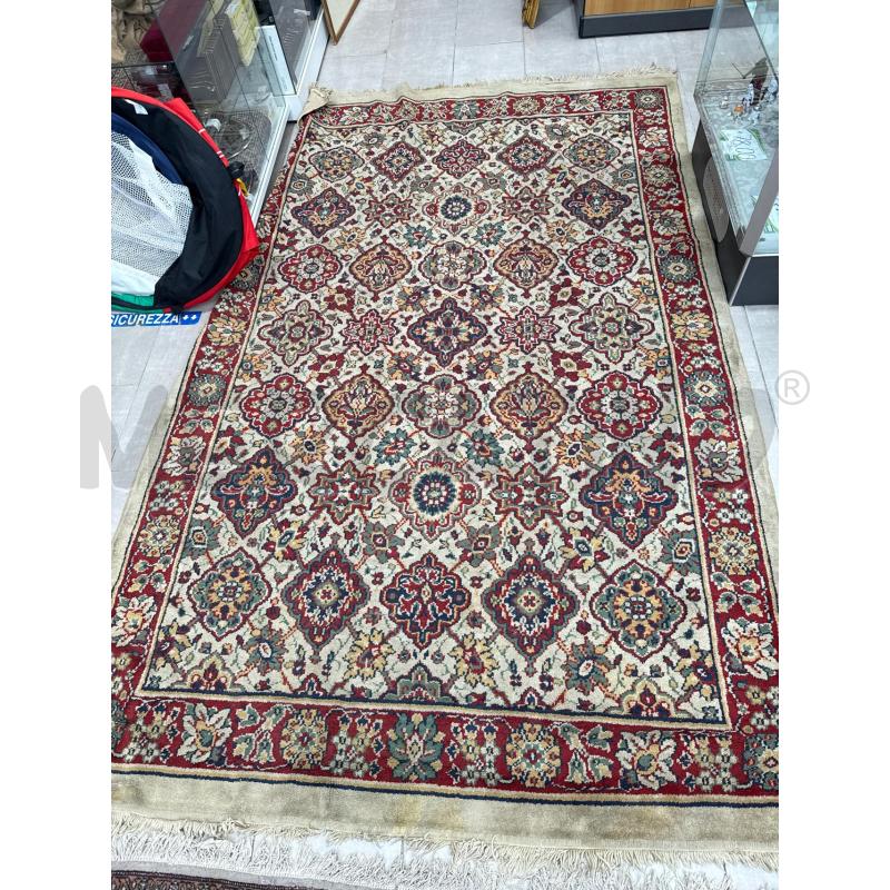 TAPPETO RETTANGOLARE ORIENTALE BIGE E ROSSO | Mercatino dell'Usato San giovanni teatino 1