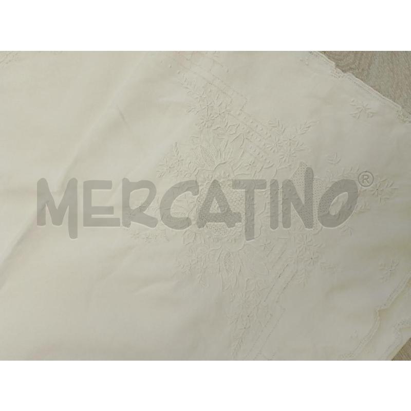 TOVAGLIA BIANCA RICAMATA DA 12 | Mercatino dell'Usato San giovanni teatino 2