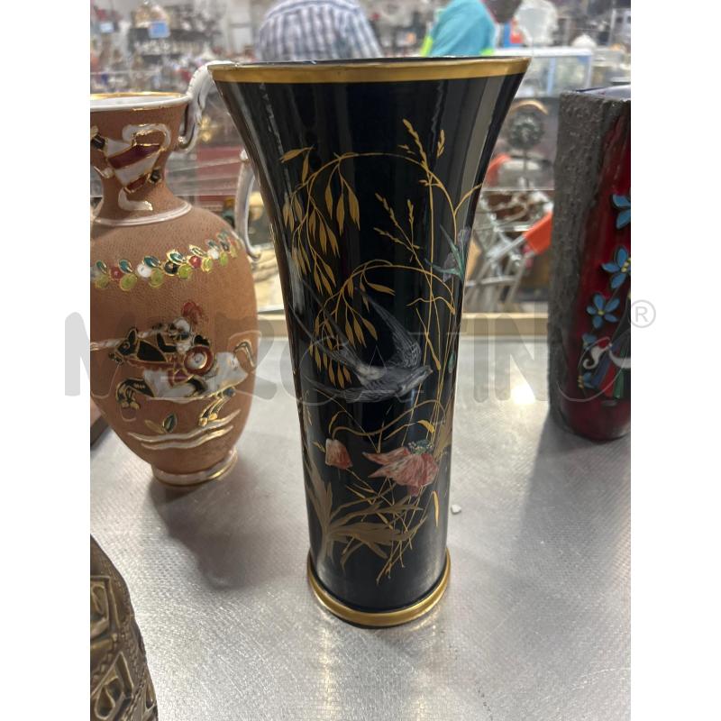 VASO NERO DECORO DORATO UCELLINO E FIORELLINI | Mercatino dell'Usato San giovanni teatino 1
