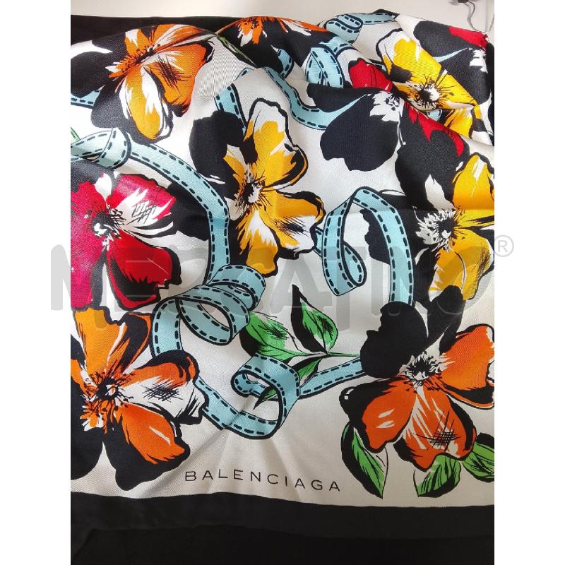 FOULARD B | Mercatino dell'Usato Cantu' 3