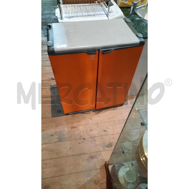 ARMADIETTO IN PLASTICA GRIGIO E ARANCIO DA RIV  | Mercatino dell'Usato Catania stazione centrale 1