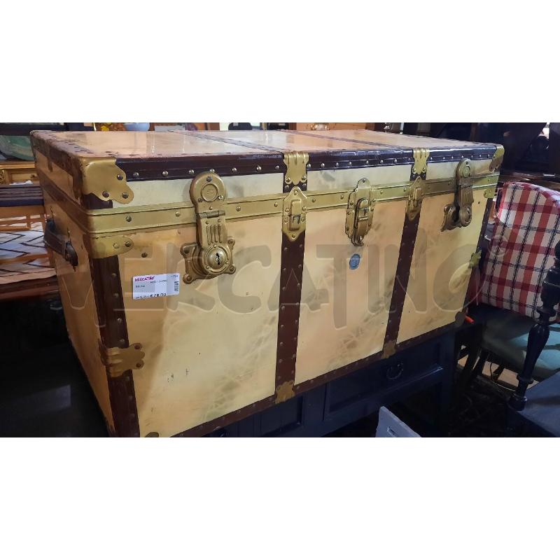 BAULE  | Mercatino dell'Usato Catania stazione centrale 1