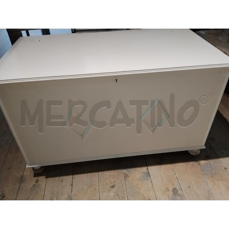 BAULE BIANCO | Mercatino dell'Usato Catania stazione centrale 2
