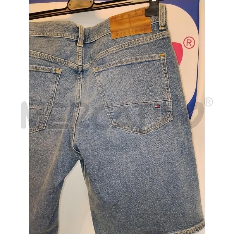 BERMUDA UOMO IN JEANS  TOMMY HILFIGER  | Mercatino dell'Usato Catania stazione centrale 3