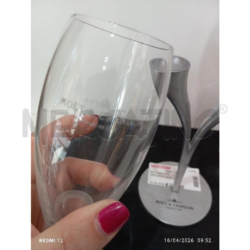 BICCHIERI PZ. 2 CON SUPPORTO MOET E CHANDON | Mercatino dell'Usato Catania stazione centrale 3