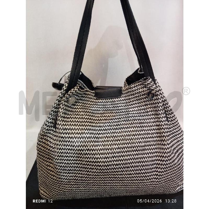 BORSA DONNA BATA NERA E BOIANCA | Mercatino dell'Usato Catania stazione centrale 2