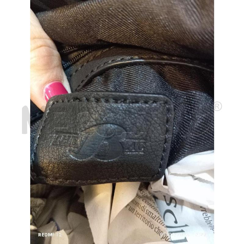 BORSA DONNA BATA NERA E BOIANCA | Mercatino dell'Usato Catania stazione centrale 3