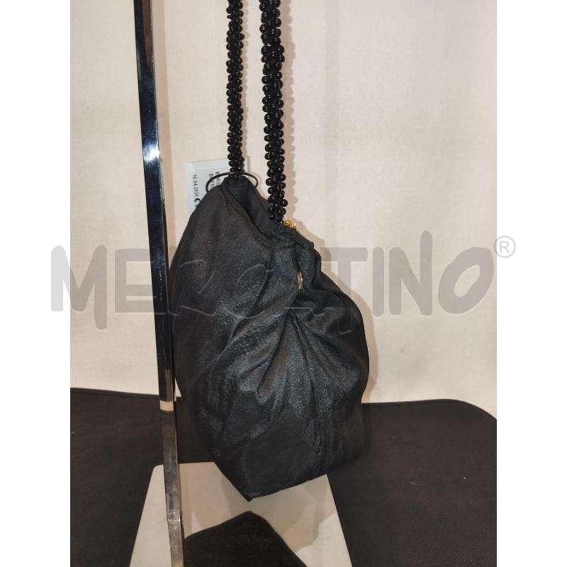 BORSA DONNA NERA  CON BOTTONE DORATO  | Mercatino dell'Usato Catania stazione centrale 2