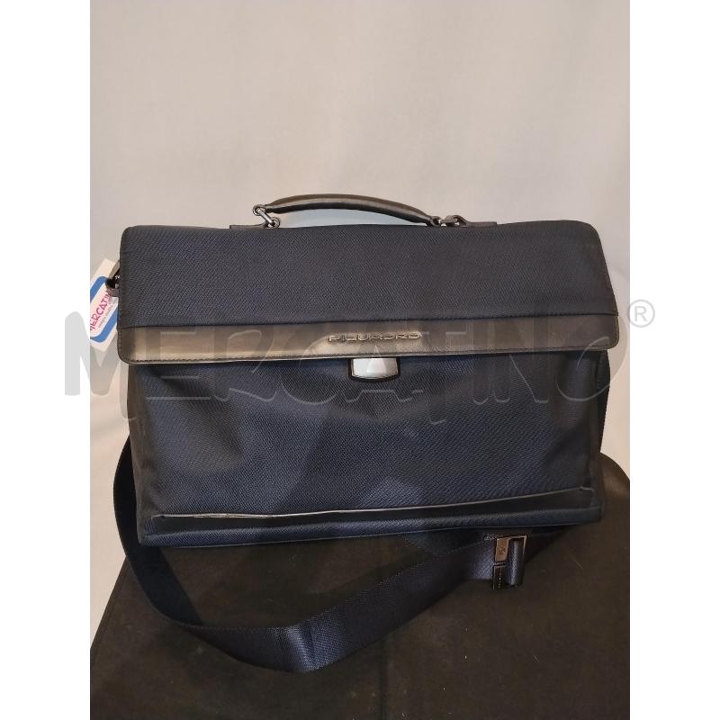 BORSA PORTA PC PIQUADRO BLU IN TESSUTO  | Mercatino dell'Usato Catania stazione centrale 1