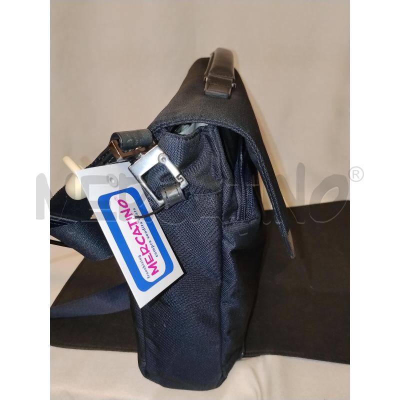 BORSA PORTA PC PIQUADRO BLU IN TESSUTO  | Mercatino dell'Usato Catania stazione centrale 2