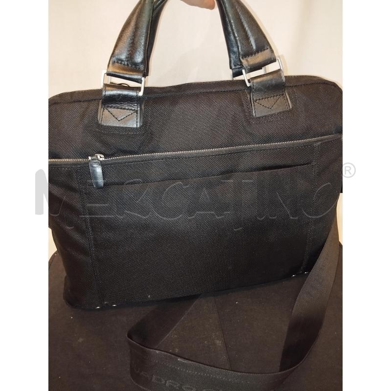 BORSA PORTA PC PIQUADRO DA RIVEDERE | Mercatino dell'Usato Catania stazione centrale 4
