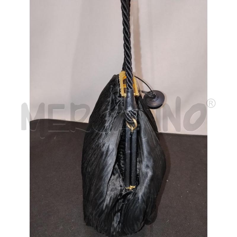 BORSETTA DONNA  NERA | Mercatino dell'Usato Catania stazione centrale 2