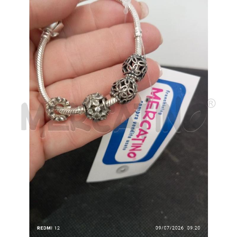 BRACCIALE  CON CHARM | Mercatino dell'Usato Catania stazione centrale 3