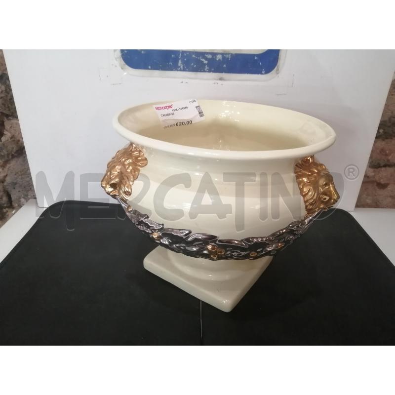 CACHEPOT  | Mercatino dell'Usato Catania stazione centrale 4