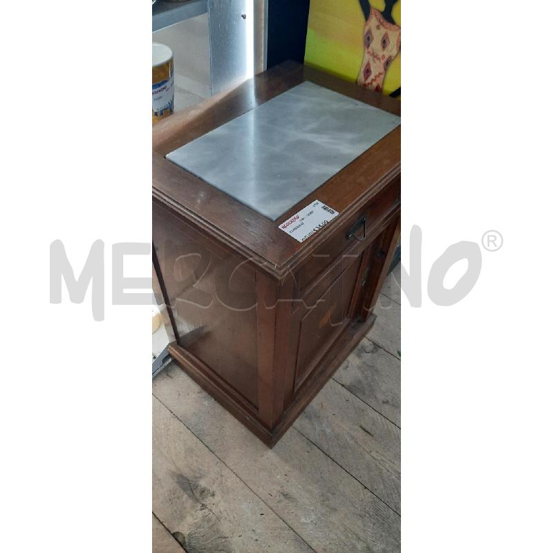 COMODINO  | Mercatino dell'Usato Catania stazione centrale 2