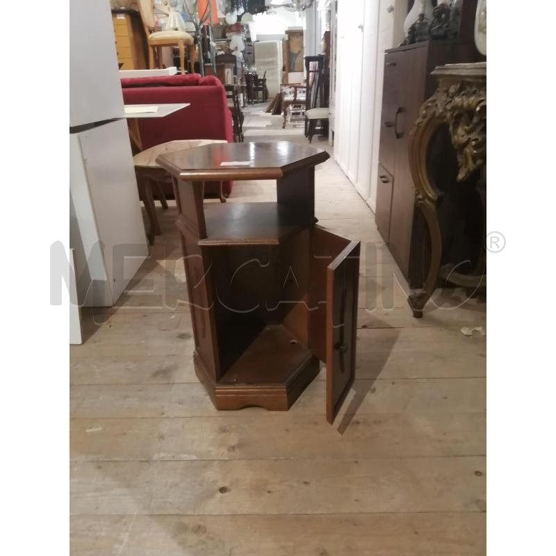 COMODINO ESAGONALE IN LEGNO | Mercatino dell'Usato Catania stazione centrale 1