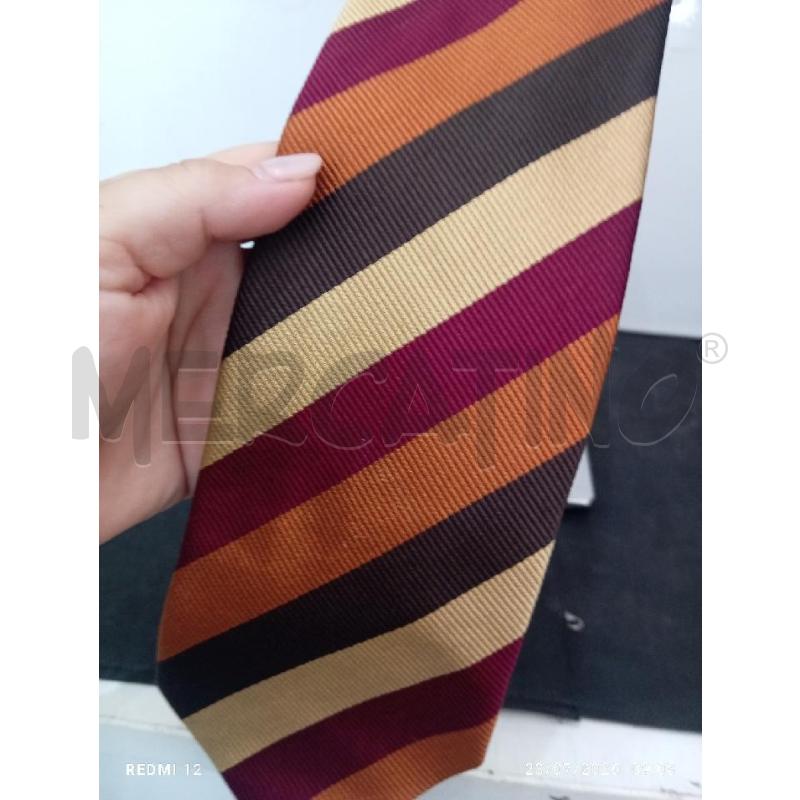 CRAVATTA  BURBERRY A RIGHE ARANCIONE,BORDEAUX PANNA | Mercatino dell'Usato Catania stazione centrale 2