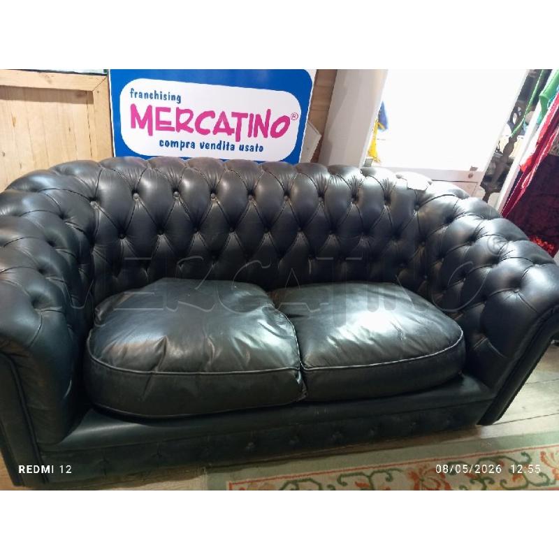 DIVANO CHESTERFIELD NERO IN PELLE | Mercatino dell'Usato Catania stazione centrale 2