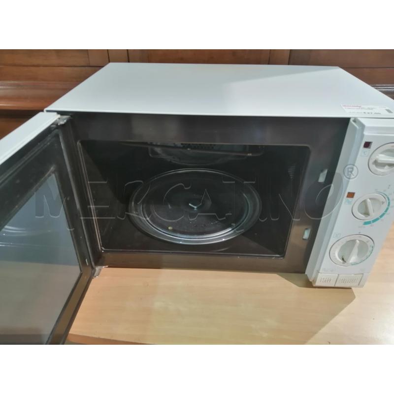 FORNO MICROONDE  | Mercatino dell'Usato Catania stazione centrale 3
