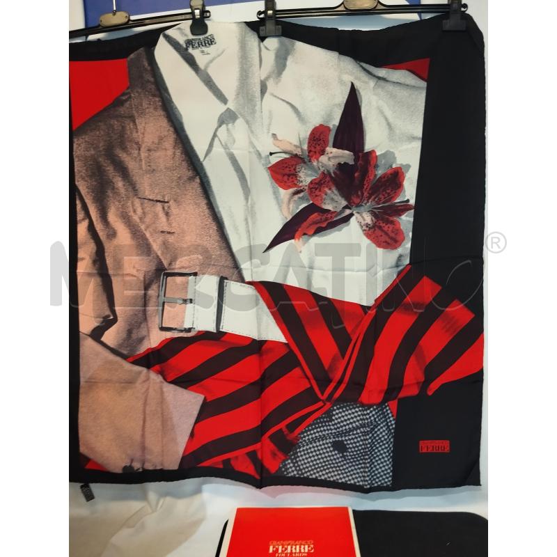 FOULARD FERRE | Mercatino dell'Usato Catania stazione centrale 2