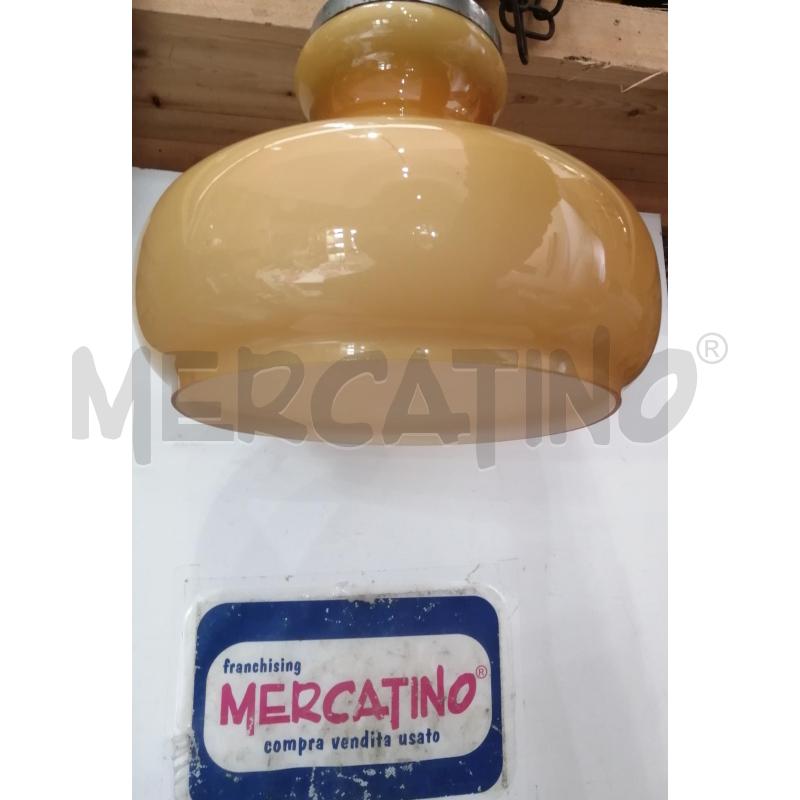 LAMPADARIO ANNI 70 IN VETRO OPALE | Mercatino dell'Usato Catania stazione centrale 3