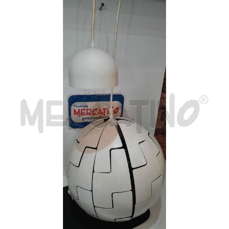 LAMPADARIO A PALLA BIANCO | Mercatino dell'Usato Catania stazione centrale 3