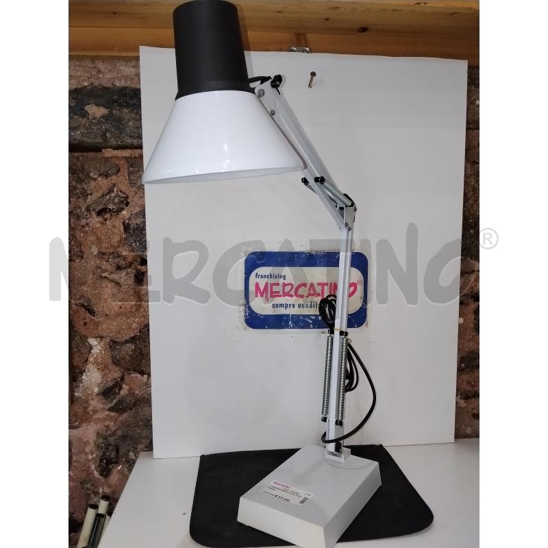 LAMPADA BIANCA DA SCRIVANIA | Mercatino dell'Usato Catania stazione centrale 1